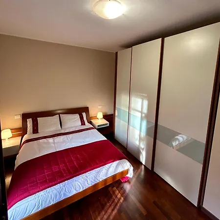 Jrhome 2 - Assago / 公寓 *